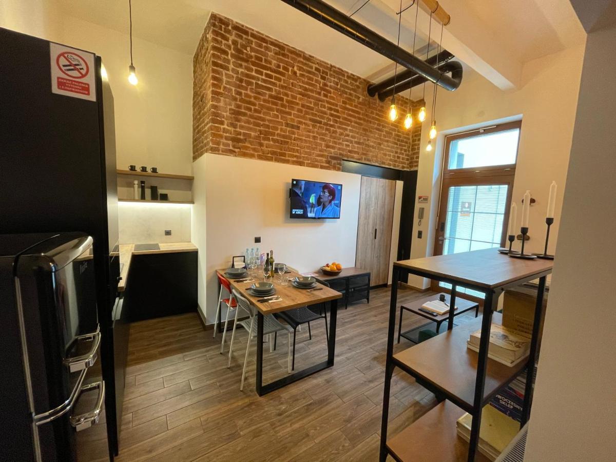Apartmentsun Loft Wrocław Buitenkant foto