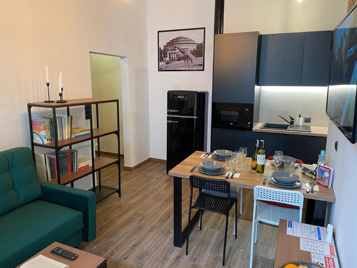 Apartmentsun Loft Wrocław Buitenkant foto